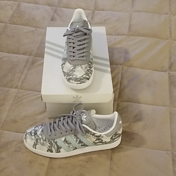 Adidas sneakers - Picture 2 of 8